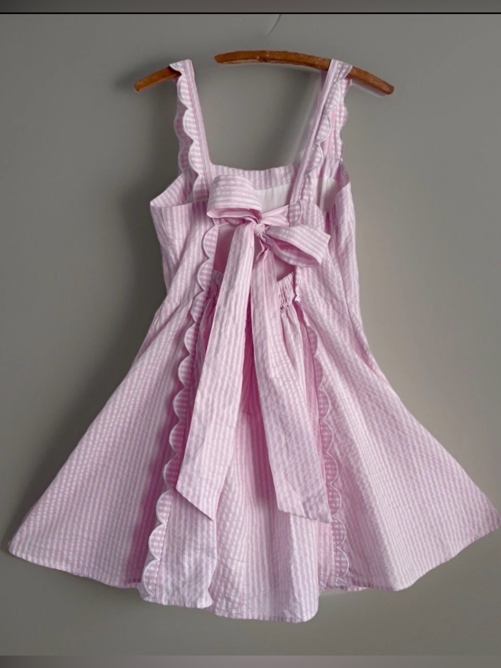 Mable Anthropologie Pink Seersucker Scallop Ruffle Mini Dress Sz M Open BOW Back